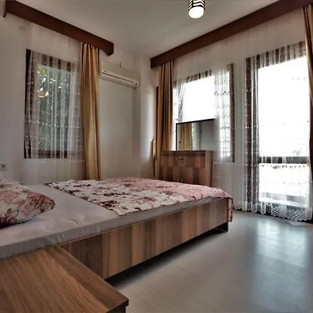 Maxx Hotel 2*